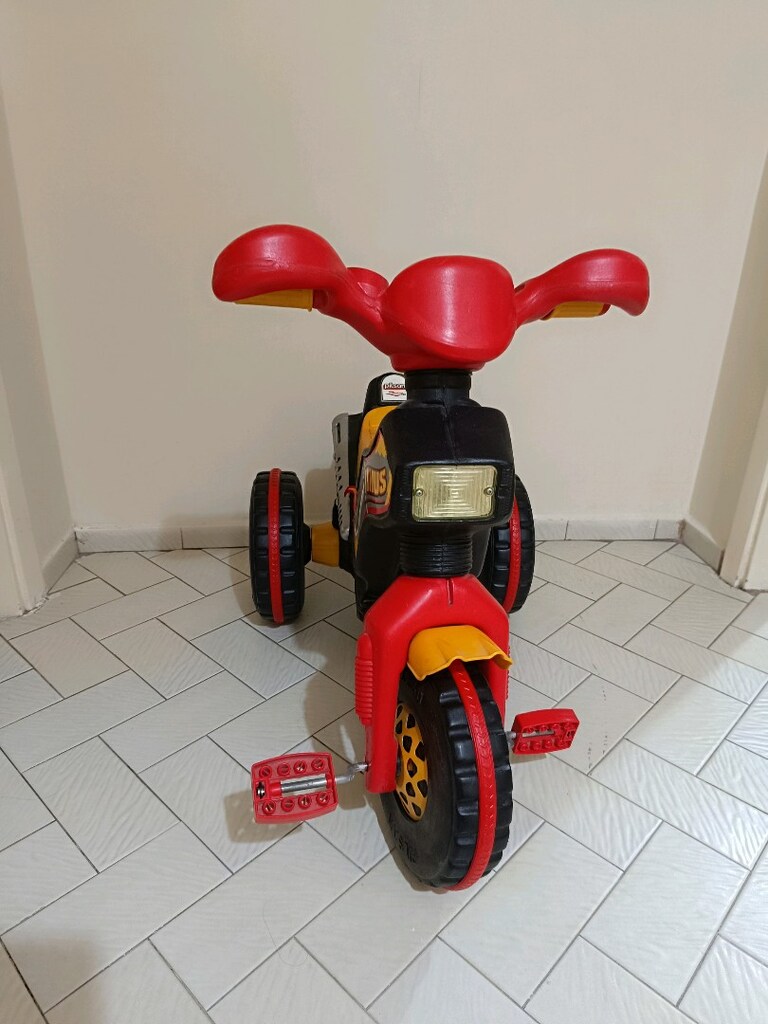 ÜÇ TEKERLEKLİ, YENİ GİBİ, TEMİZ,SATILIK MOTO ÇOCUK BİSİKLETİİ. - 3