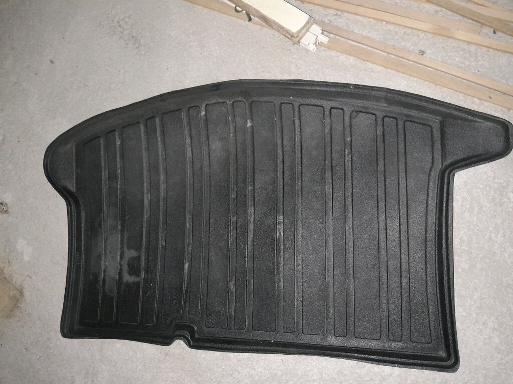 ford hatchback bagaj havuzu - 2
