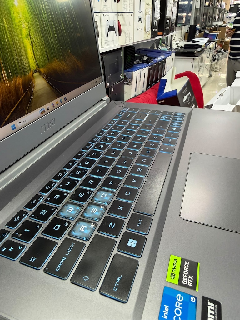 MSI İ5-13420H 16 GB RAM 512 GB SSD RTX 3050 E.K. MAĞAZADAN - 3