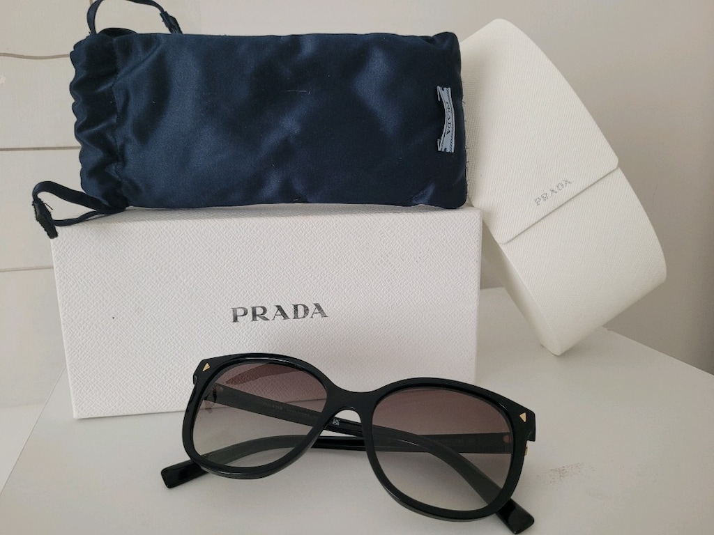 PRADA GÜNEŞ GÖZLÜĞÜ