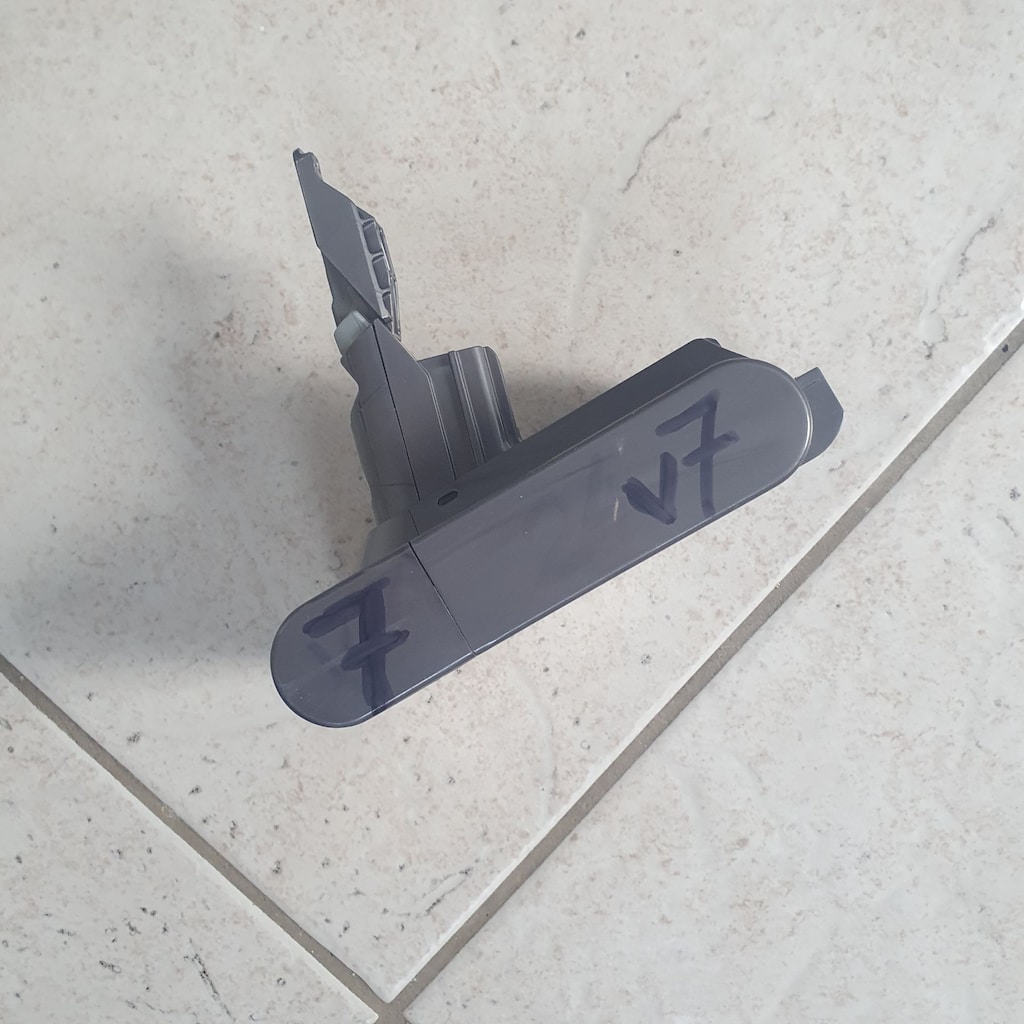 Dyson Batarya Pil v7 - SADECE 7 DAKİKA - 2