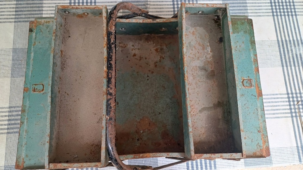 METAL TAKIM ÇANTASI - 6
