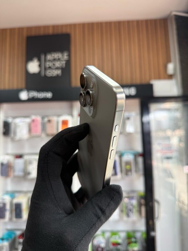 iPhone 15 Pro Max - 4