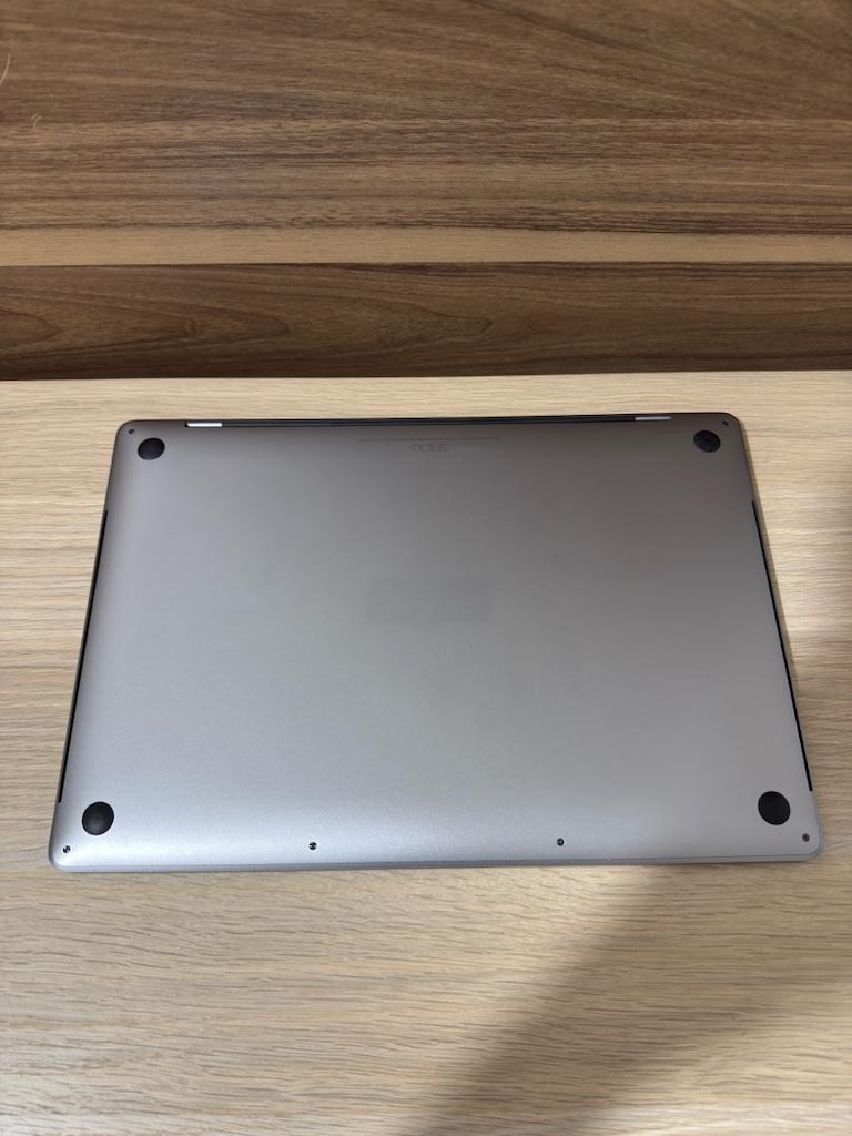 MacBook Pro / i7 / 16 inç / 16 GB Ram / 512 GB Ssd - 9