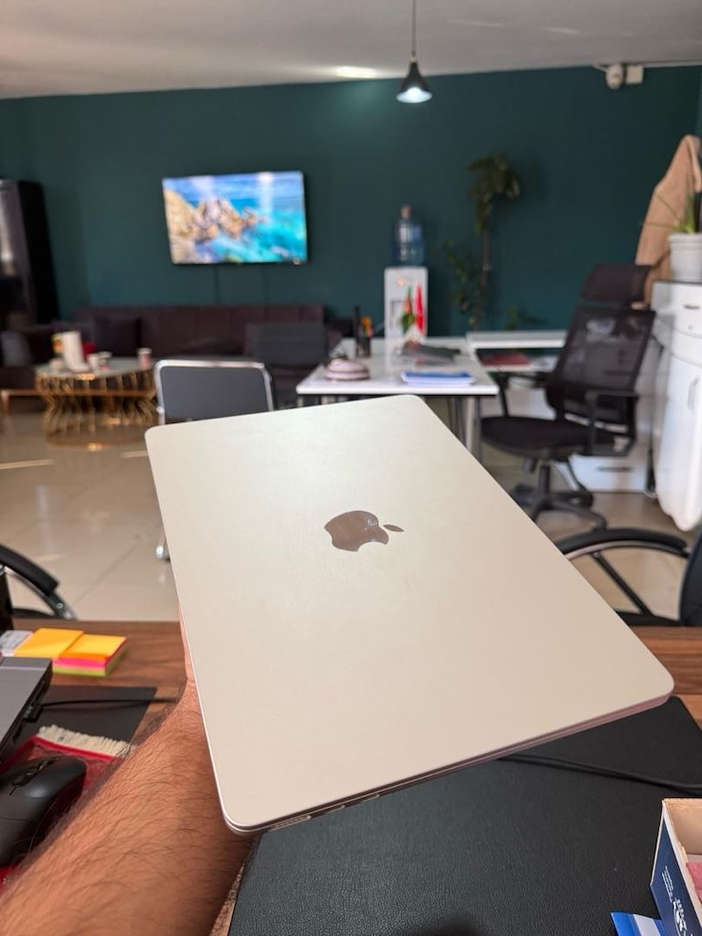 MacBook Air m3 - 7