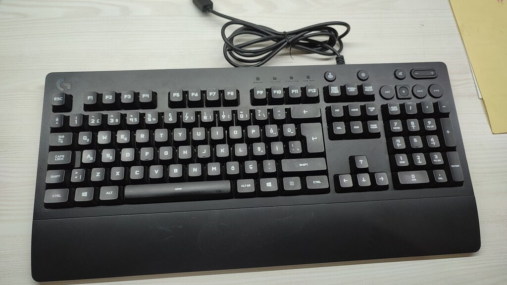 Logitech G213 Prodigy Oyun Klavyesi - 2