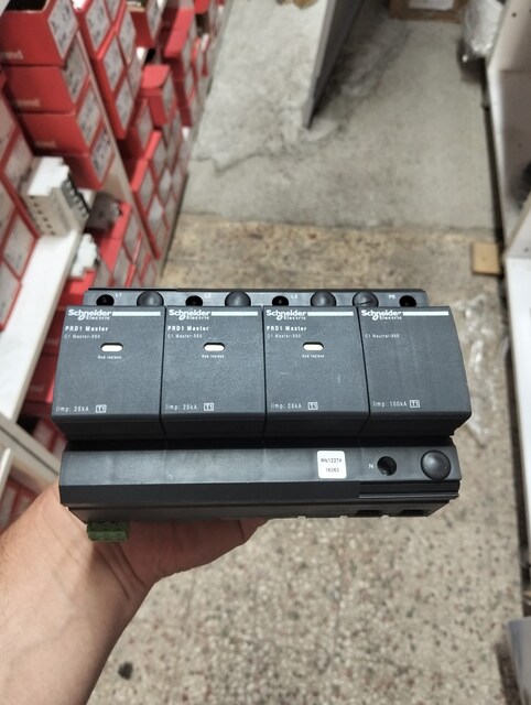 Schneider Tip 1 (Class T1 / B Sınıfı parafudr 25/100 kA