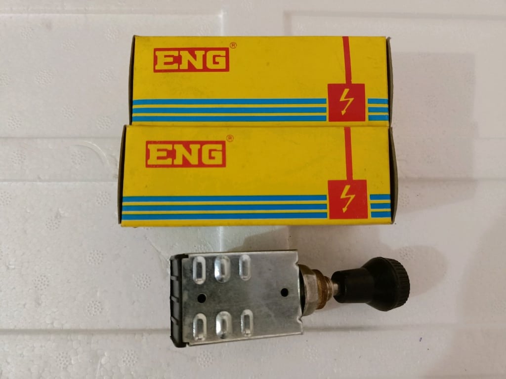 Eski Seri ENG Markalı Çekmeli/Basmalı Far-Sis Düğmesi - 3