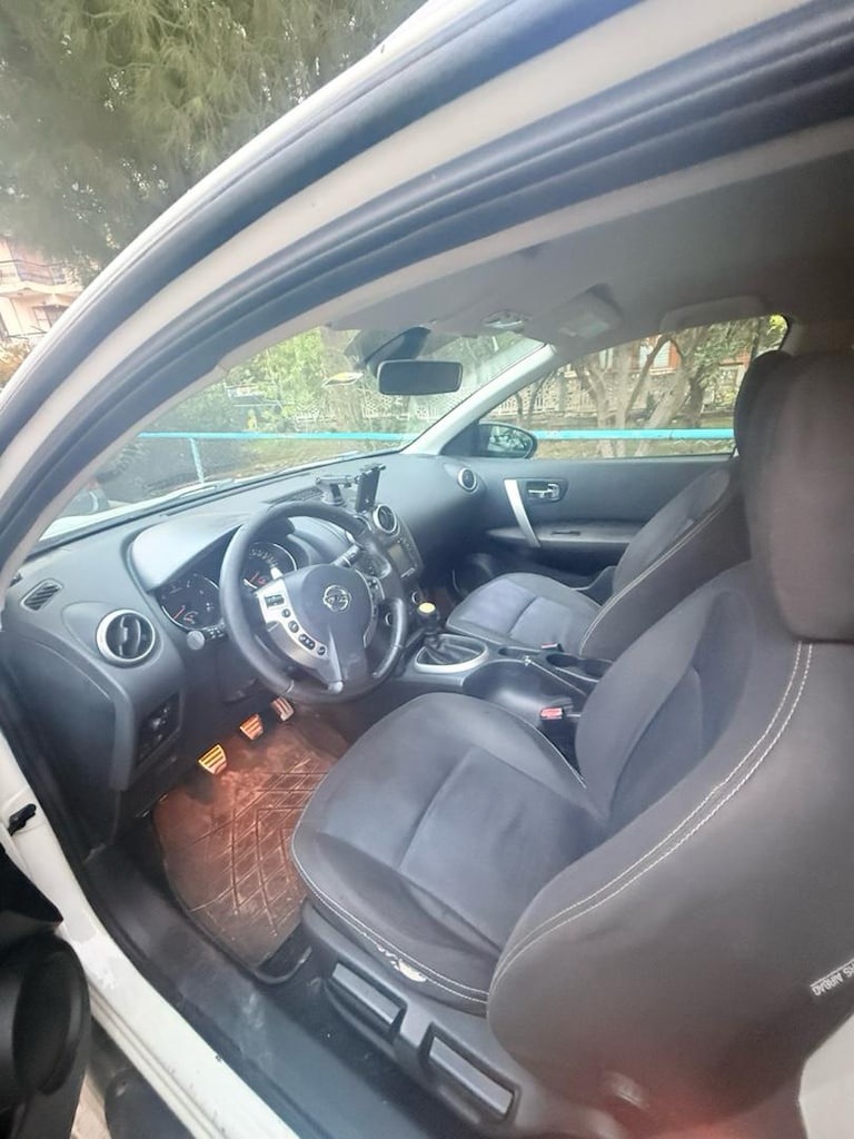 Beyaz Nissan Qashqai Tekna sport pack SUV 2013 temiz bakımlı - 7