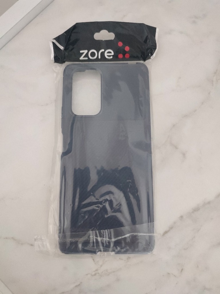 Nadir bulunan Redmi Note 10 Pro Zore Negro karbon tasarımlı kılıf — görsel 3/3