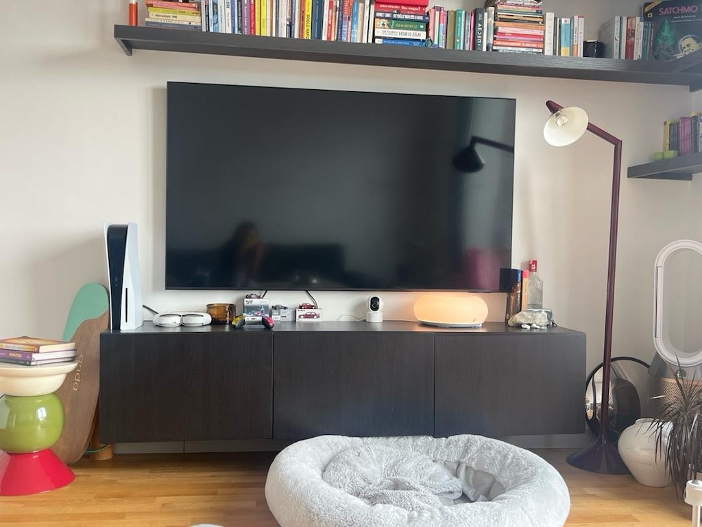 tv ünitesi ve kitaplık raf - 2
