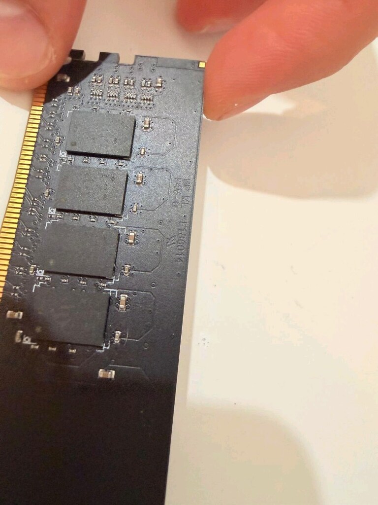 Corsair 2400mhz 8gb ddr4 ram - 4