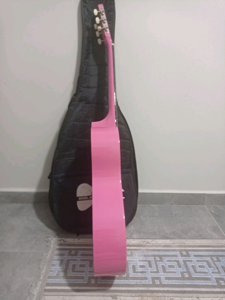 SİMGE PEMBE GİTAR - 3