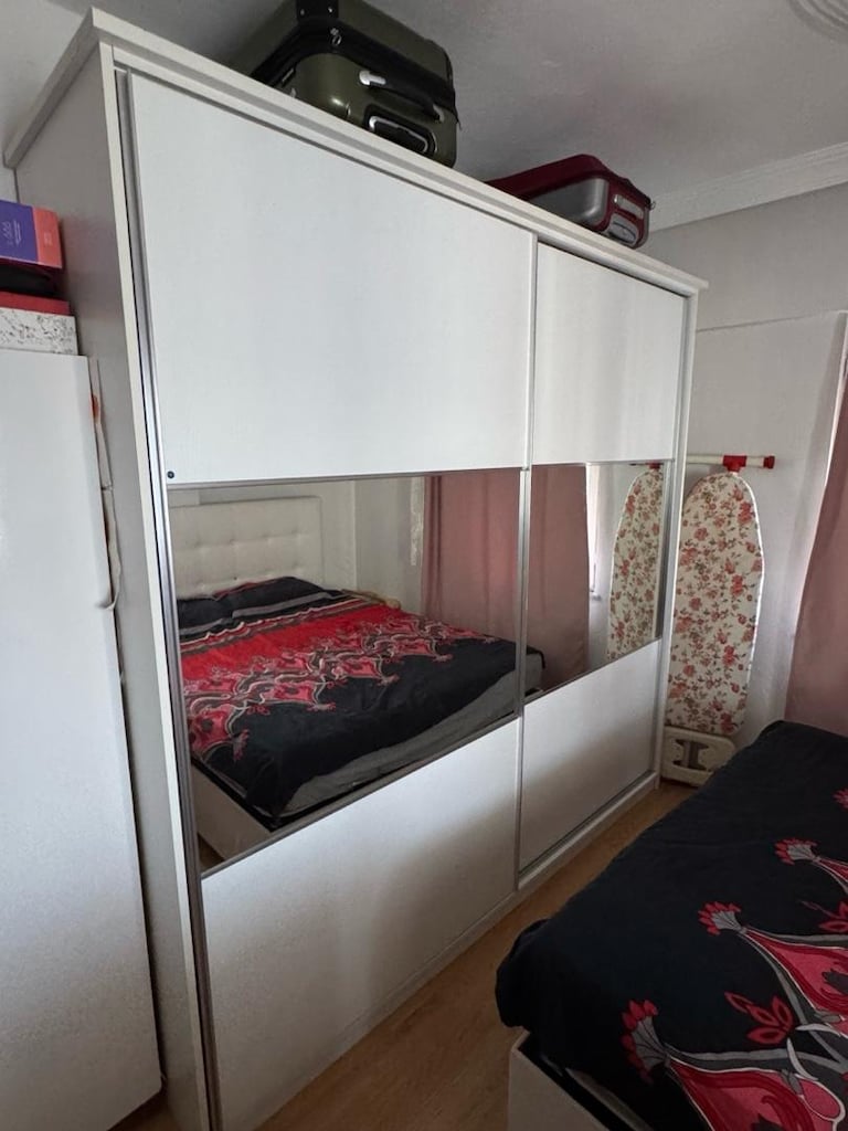 temiz yatak odası takımı