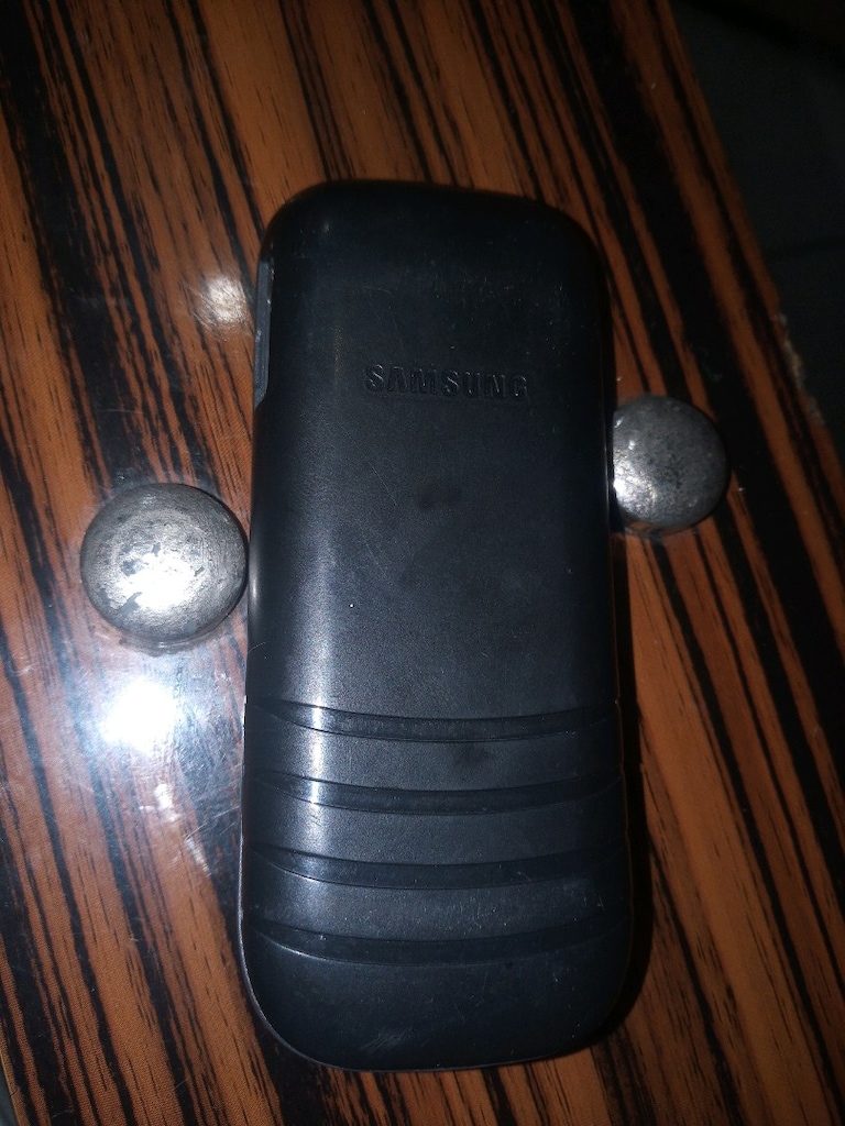 Samsung 1205 y tuşlu tertemiz telefon - 3