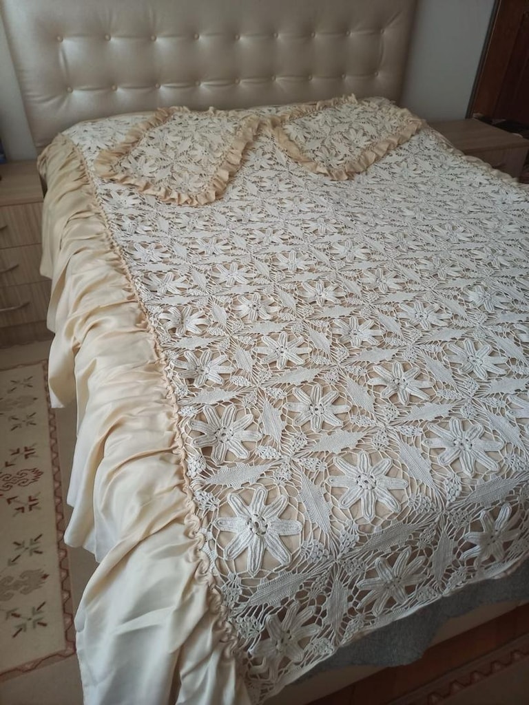 Yatak Örtüsü Dantelli - 2