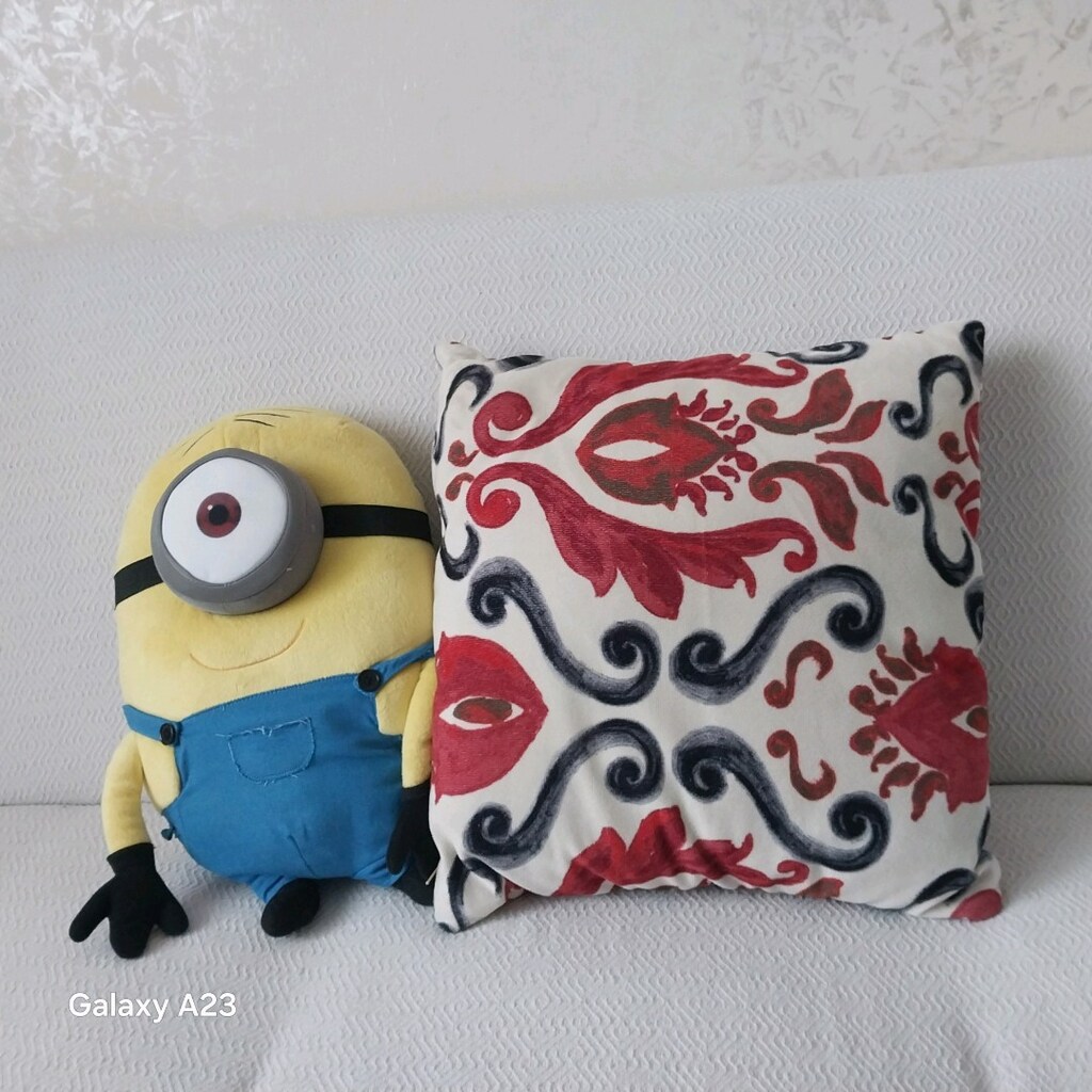 Orijinal Lisanslı Sesli ve Işıklı Minion Peluş Oyuncak - 4