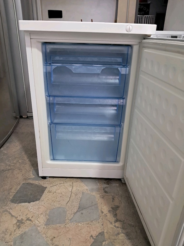 sıfır gibi bosch marka difriz 3 cekmeceli 5.500tl - 2