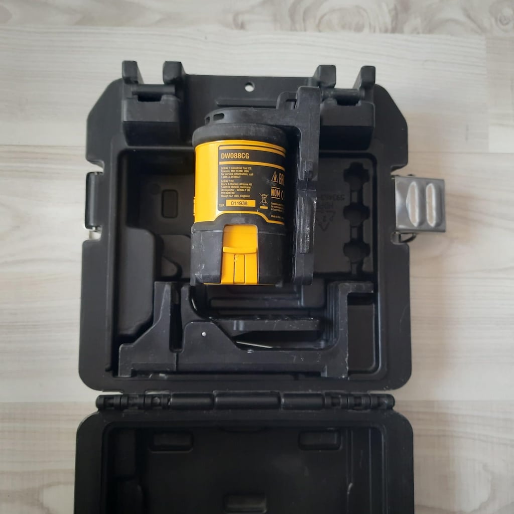 ORJİNAL DEWALT LAZER TERAZİ YEŞİL IŞIK - 3