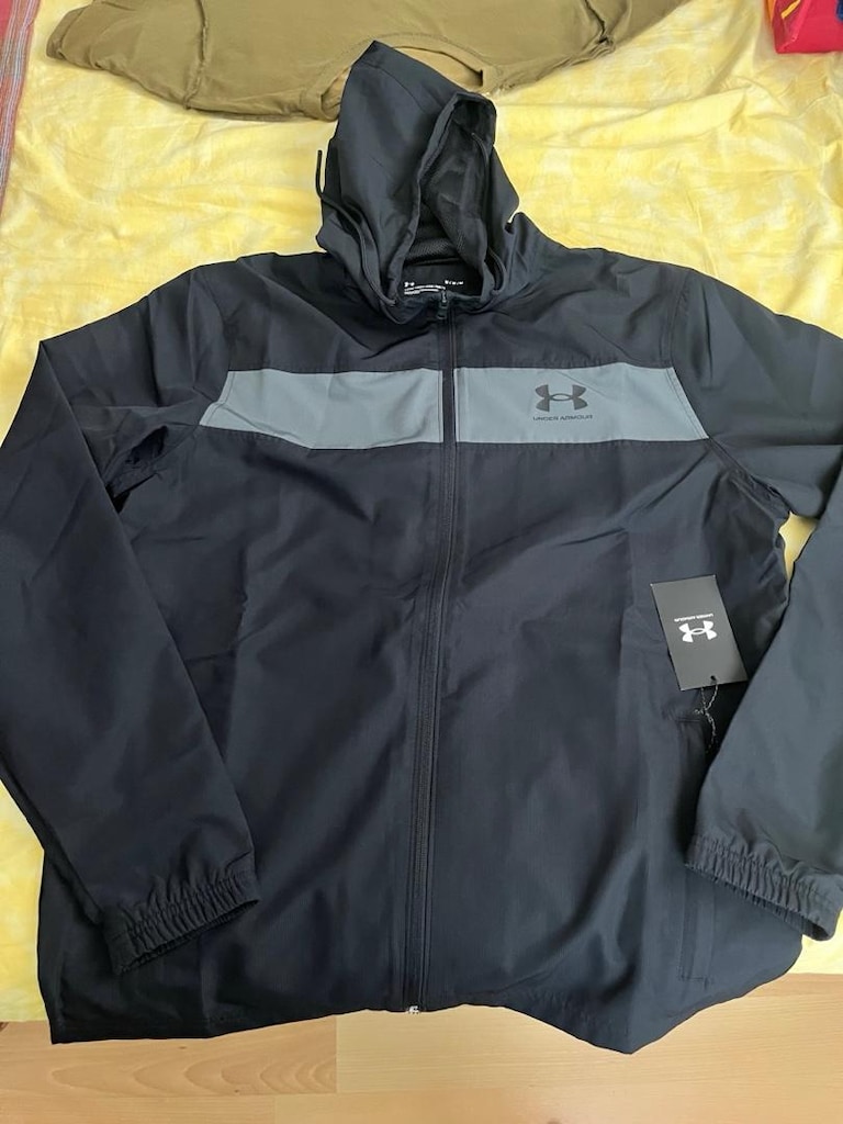 UNDER ARMOUR S/P beden rüzgarlık