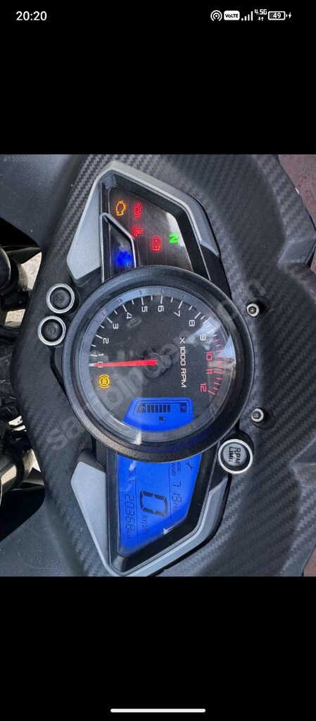 BAJAJ PULSAR RS 200 2024 - 12