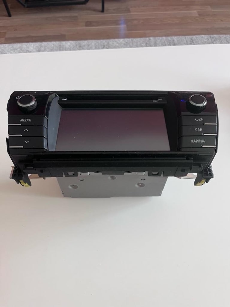 PANASONİC DOKUNMATİK 5inç 2015 model toyota corolla multimedya sistem - 2