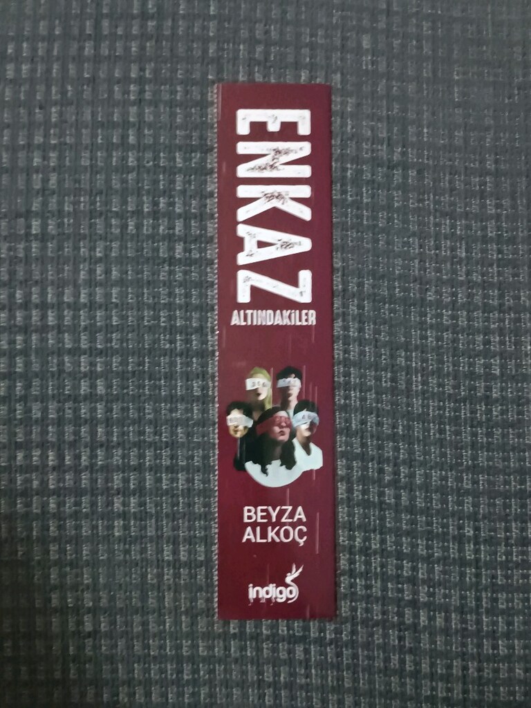 Enkaz Altındakiler • Beyza Alkoç - 4