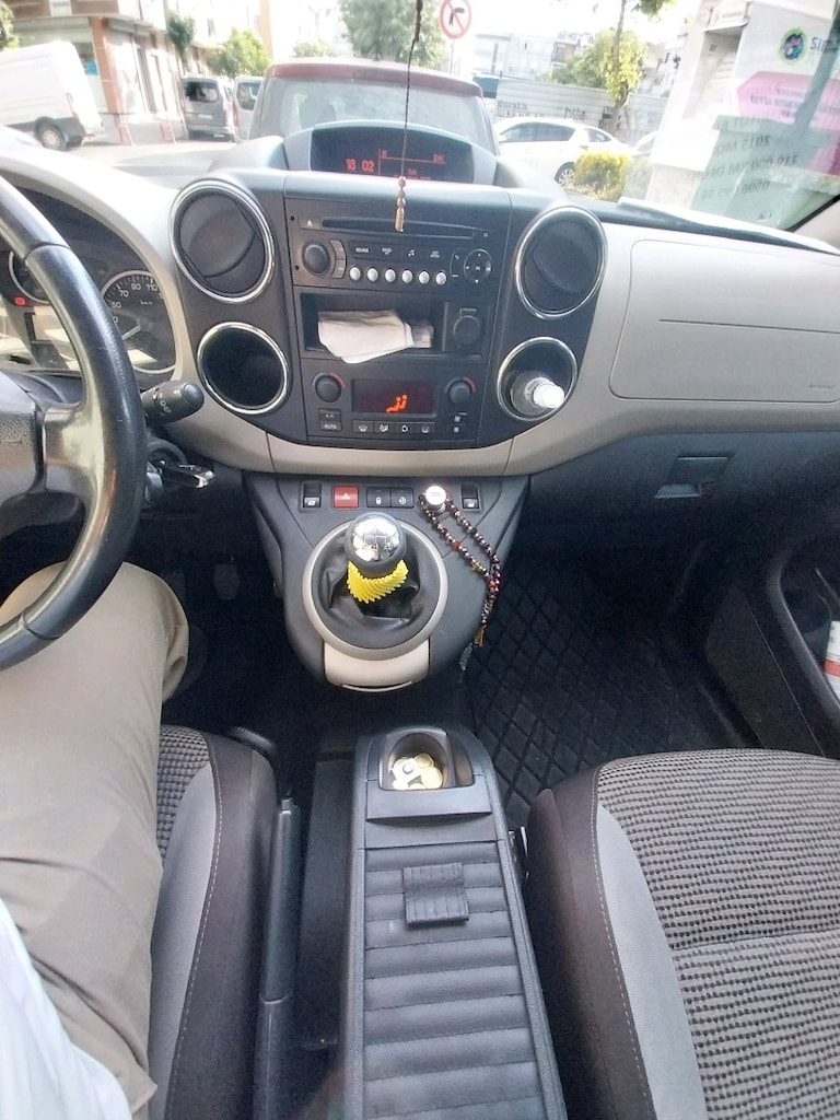 PEUGEOT PARTNER ALLURE 1.6 HDI - 8