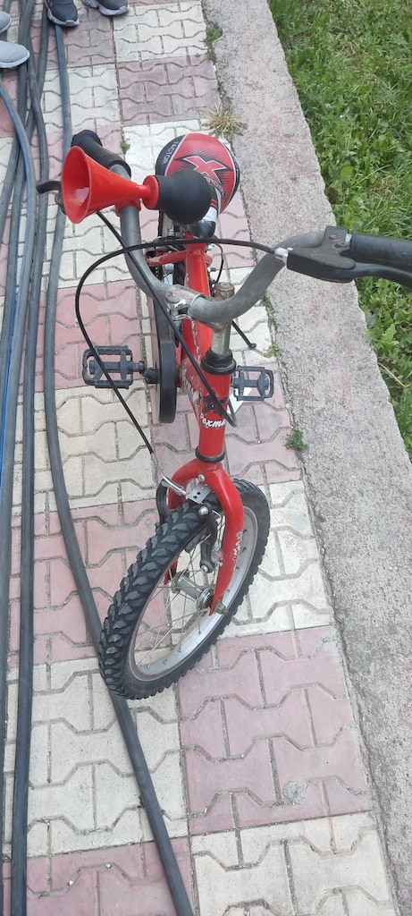 Çok Temiz 16 Jant Çocuk Bisikleti + Havalı Korna Hediyeli - 2