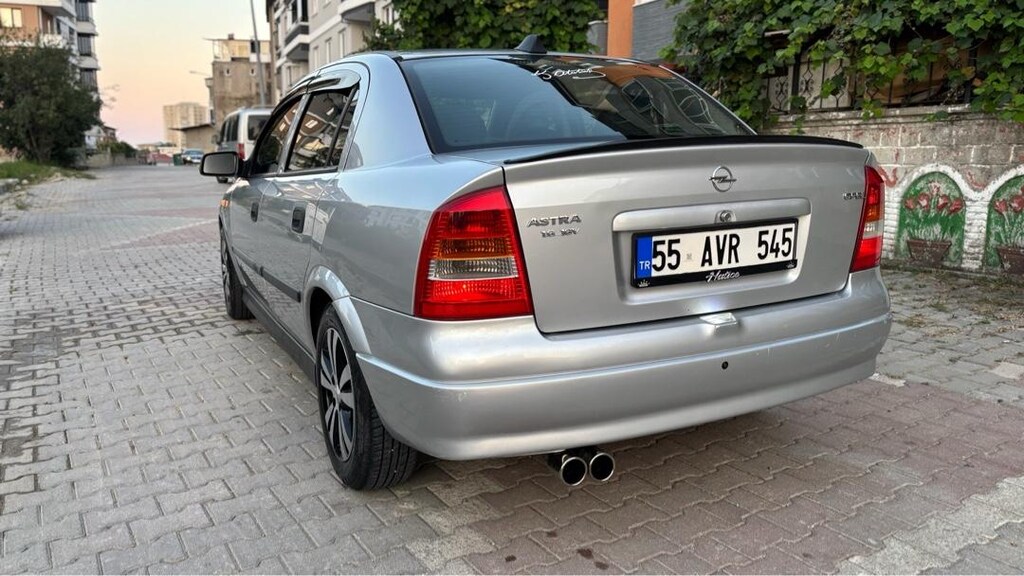 TEMİZ, BAKIMLI VE AİLE ARACI OPEL ASTRA - 3