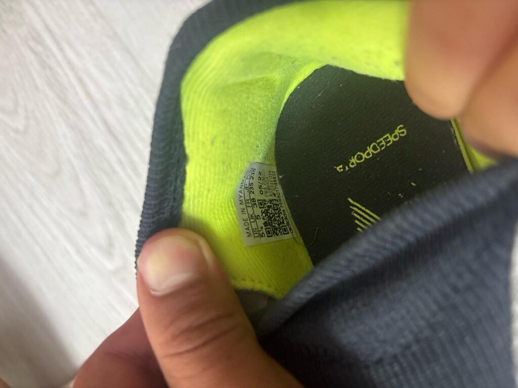 Adidas krampon 38 - 5