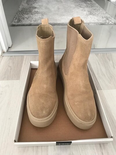Zara bot