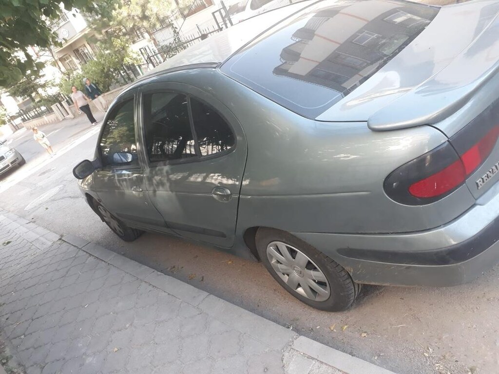 Satılık Megane 1 2.0 rxt 1999 model - 4