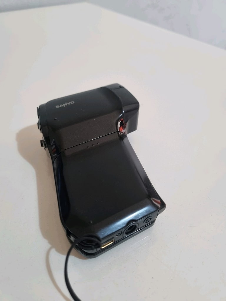 SANYO XACTİ CG10 10MP - 3