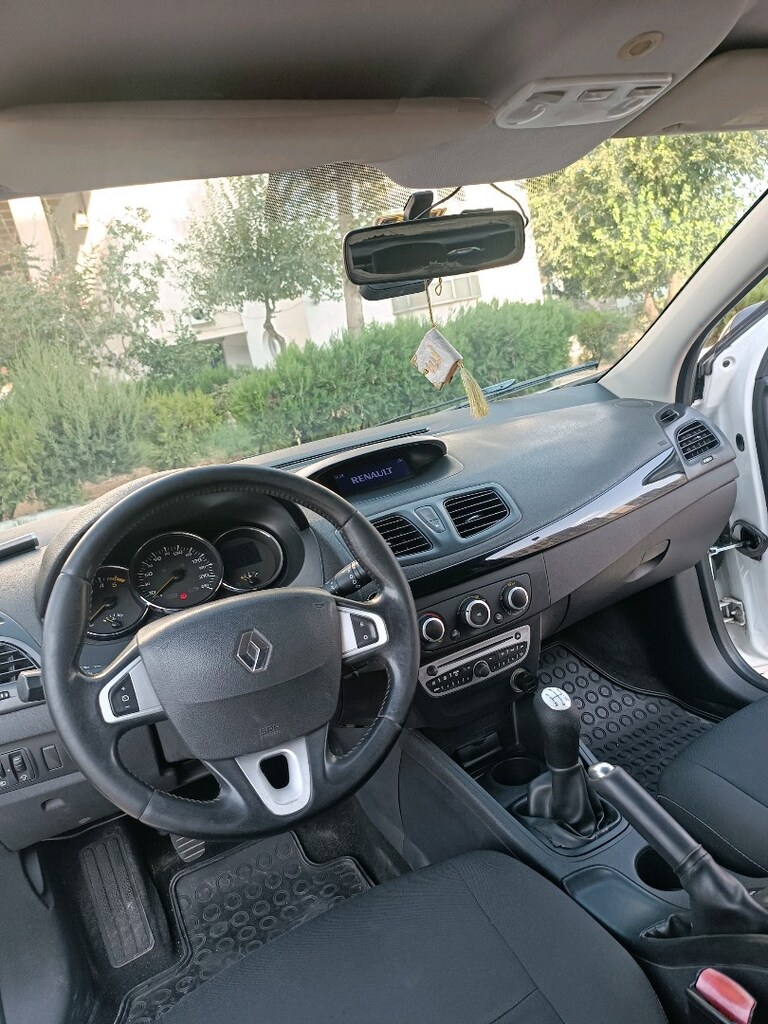 2012 Megane 3 play 1.5dci değişensiz hasarsız - 10