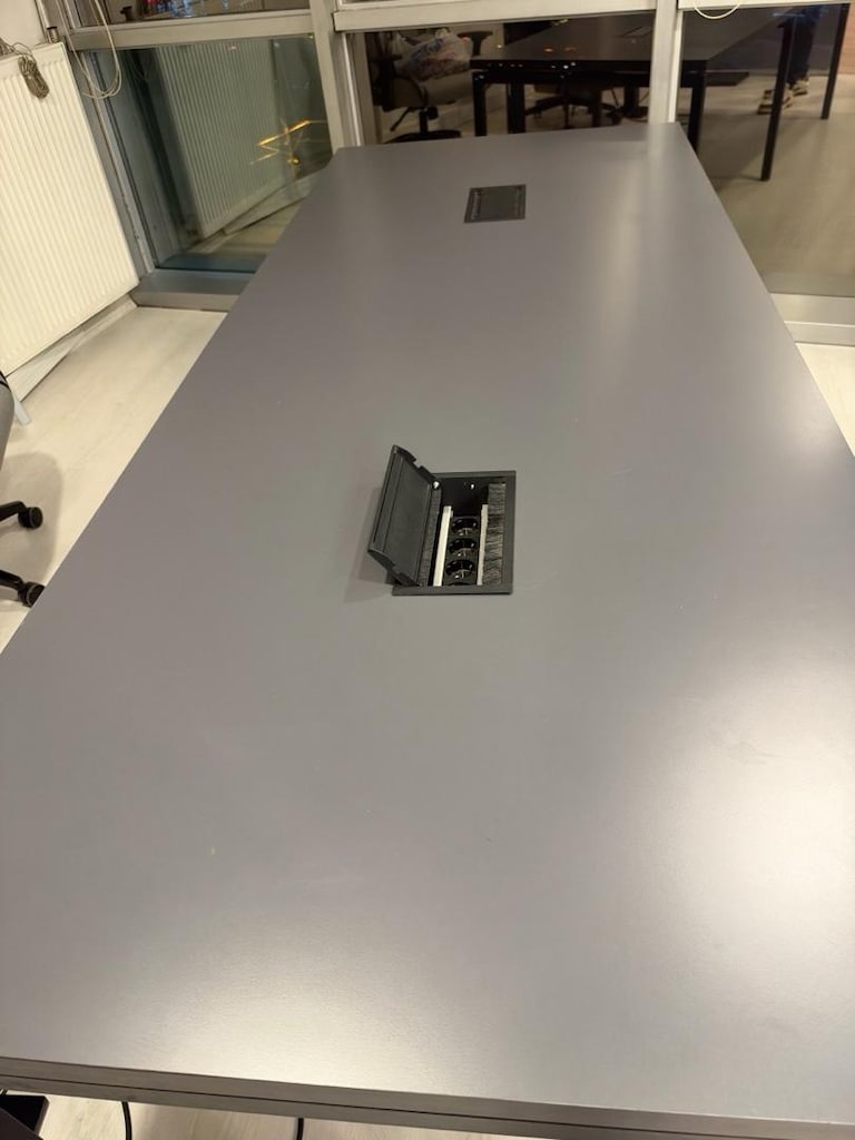 Modern Gri Toplantı Masası 250x100 cm – Prizli - 3