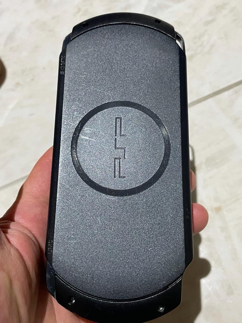 SONY PSP E1004 OYUN MAKİNESİ - 7