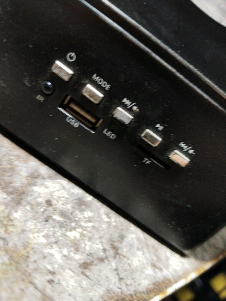 USB KART RADYO ÖZELLİKLİ USB VOLTAJ GİRİŞİ İLE ÇALIŞAN 2+1 SES SİSTEMİ - 5