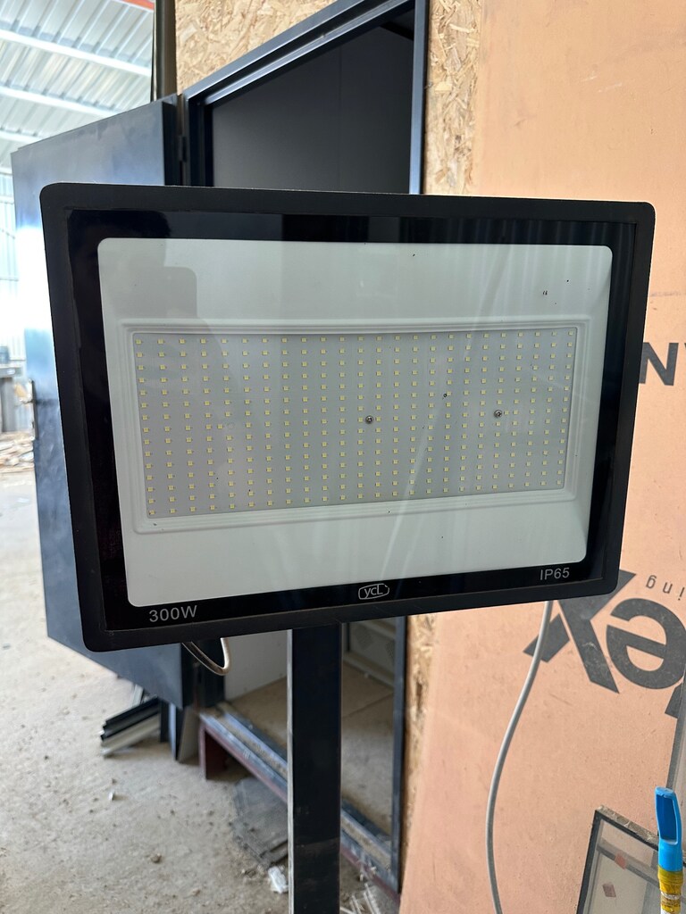 Ayaklı 300W LED Projektör – AL2300 Model - 2