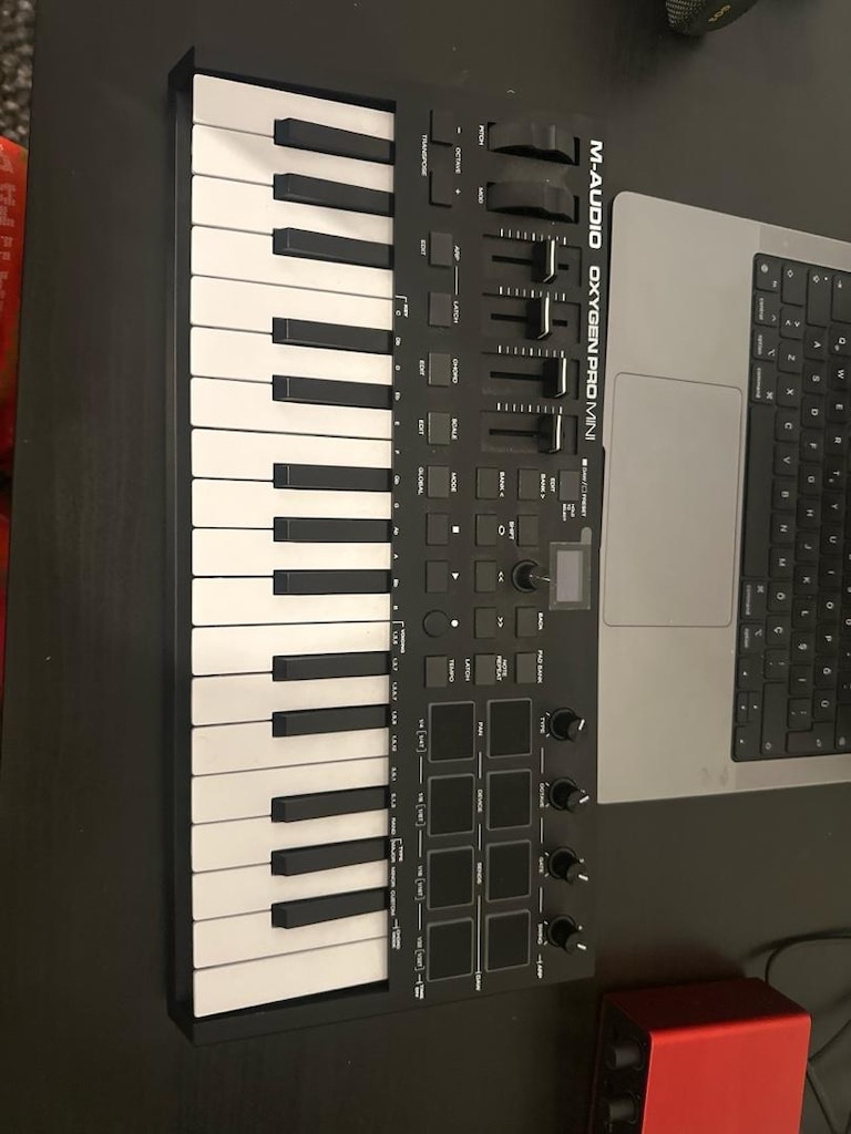 M-AUDIO OXYGEN PROMINI MIDI KLAVYE