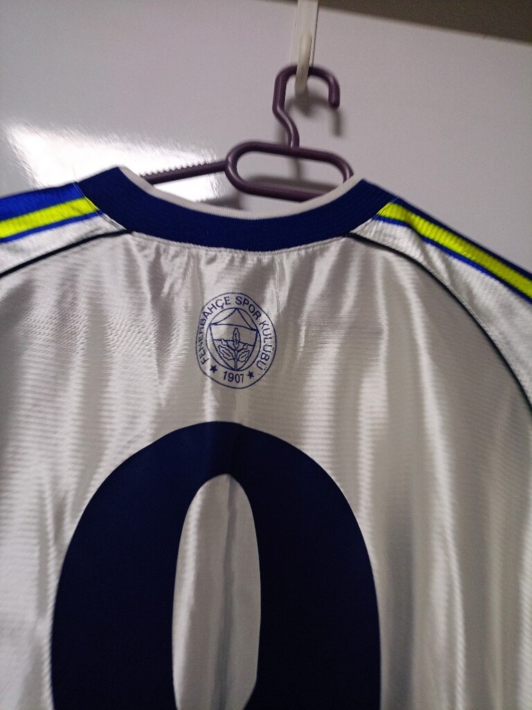 Fenerbahçe forması - 10