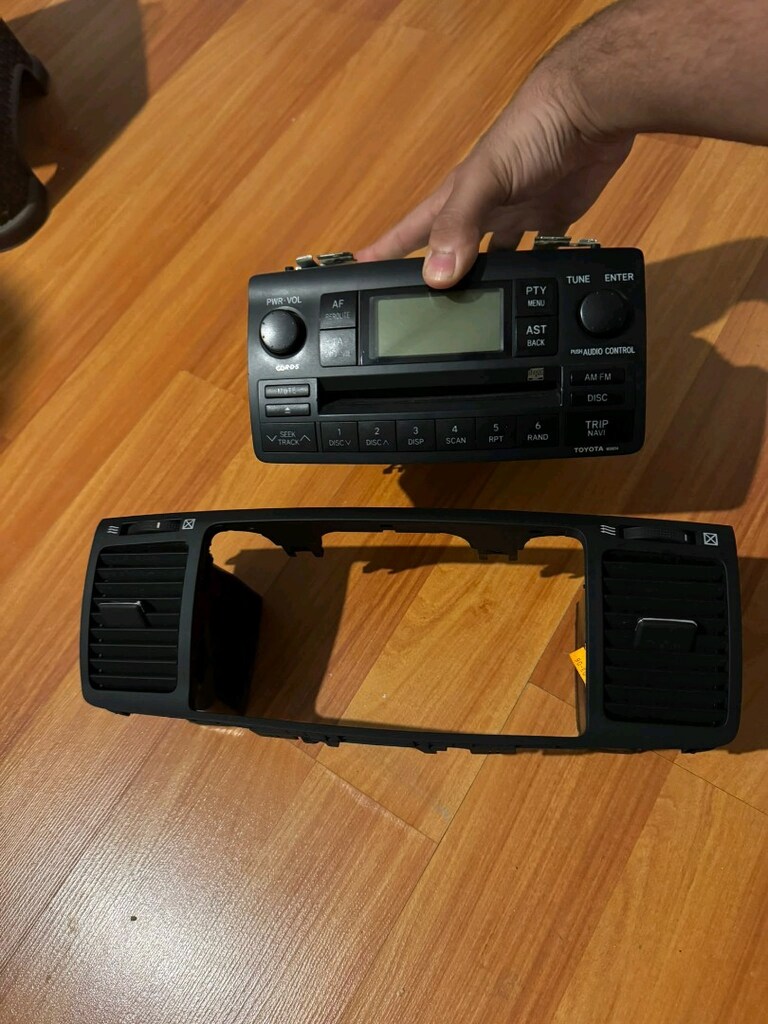 TOYOTA COROLLA ORJİNAL TEYİP SETİ - 4