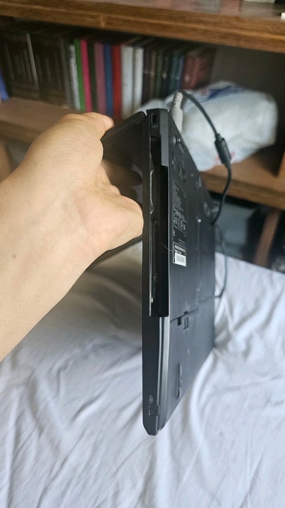 Lenovo Laptop - 4