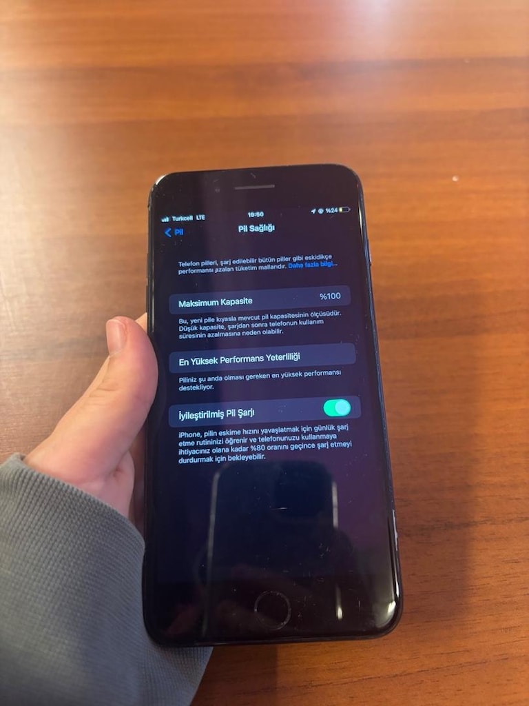 iPhone 7 Plus - 4