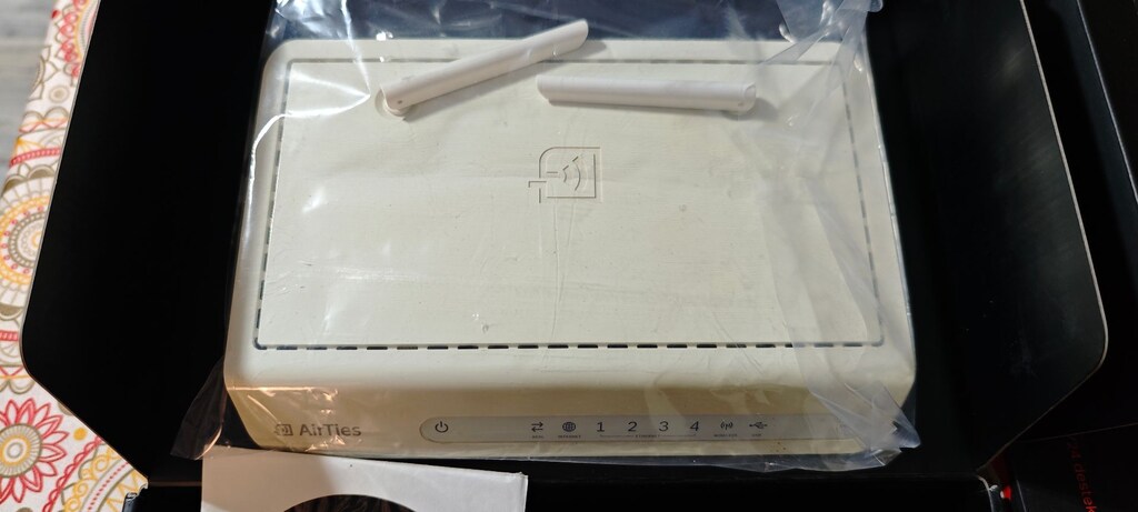 Airties Air 5450 4 Port Modem - 2