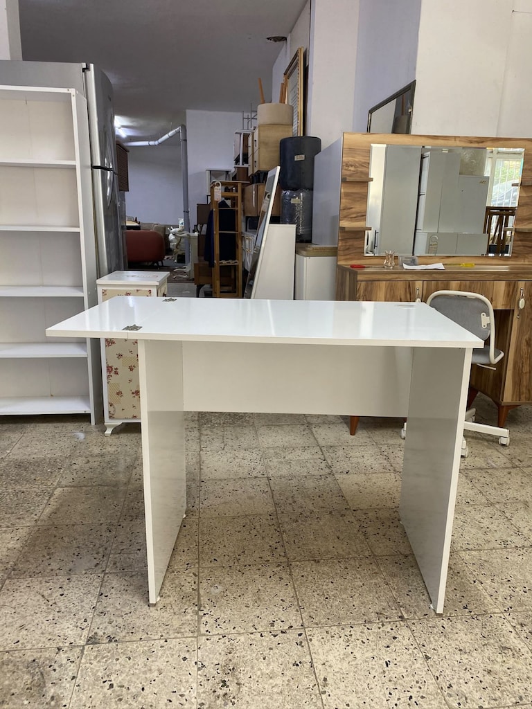 2. EL ÇOK TEMIZ BEYAZ ÇALIŞMA MASASI - 4