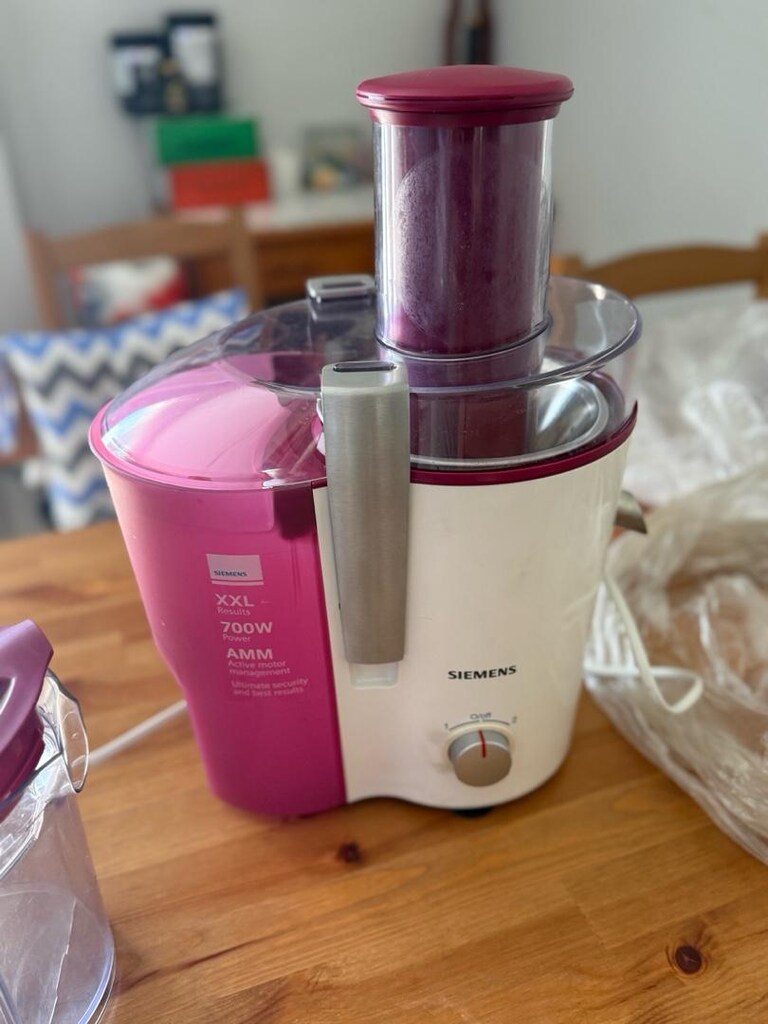Siemens ME200C0TR 700W Katı Meyve Sıkacağı – Çok Temiz - 2
