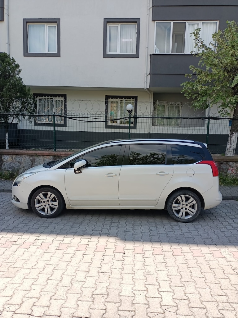 Peugeot 5008 Premium Pack 2011 Model Otomatik Cam Tavan - 3