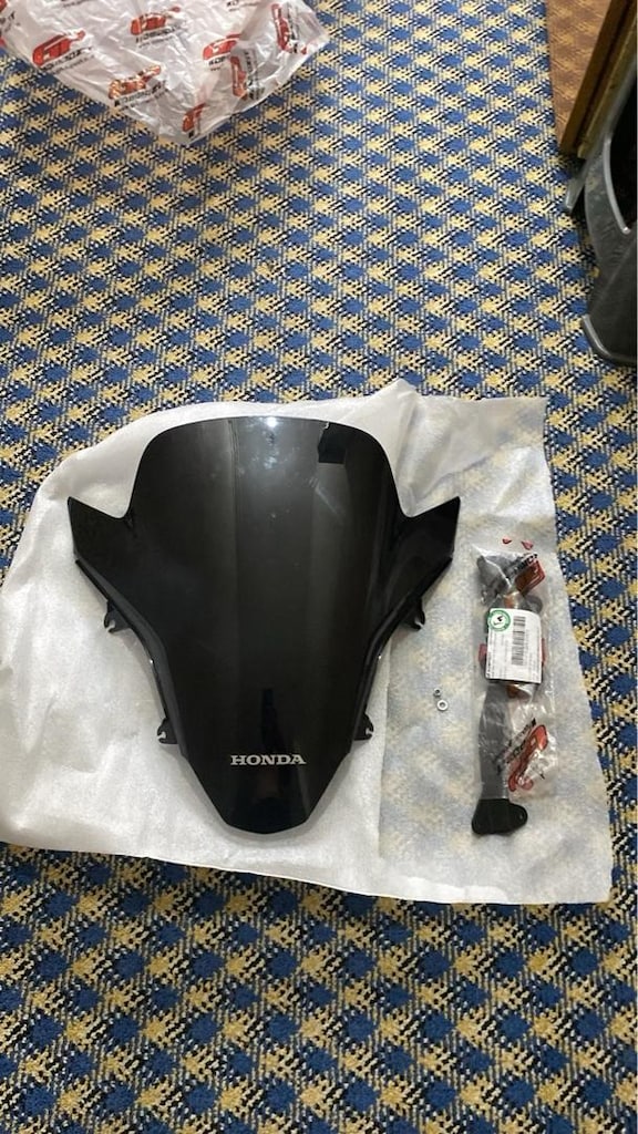 HONDA PCX ORJİNAL ÖN CAM - 2