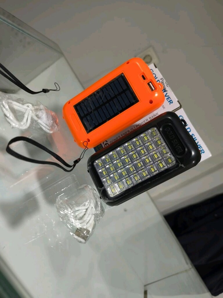 Güneş enerjili 5.000 mAh powerbank-led lamba - 2